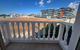 Holiday Apart 50 Meters To Beach, Sea View Apartments